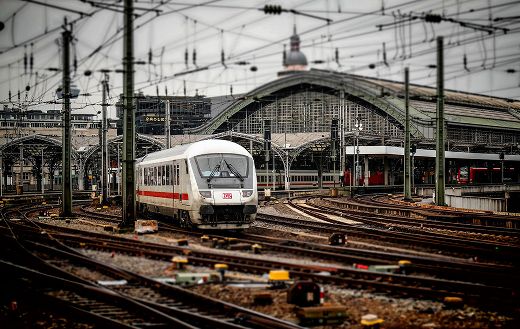 Train station tracks puzzle