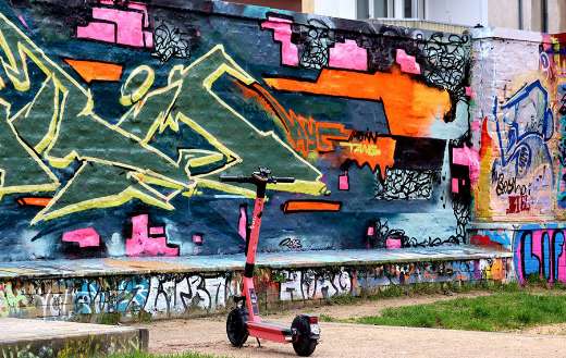 Street art online
