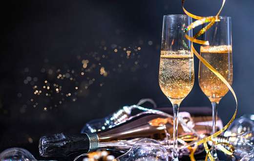 Glasses toast online