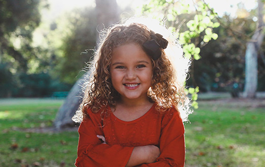 Girl in red long sleeved top jigsaw puzzle.