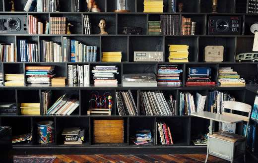 Bookshelf puzzle