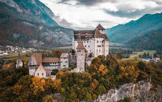 Fortress museum castle building puzzle