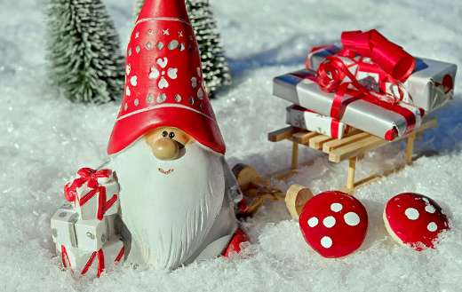 Imp figure santa claus puzzle