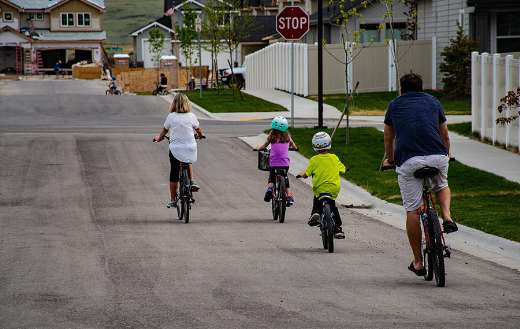 Family bikers online