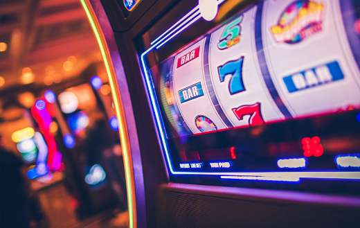 Slot machine one handed bandit game