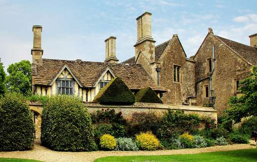 UK house building online