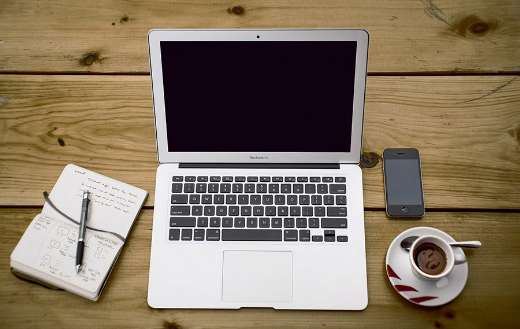 Laptop workstation online
