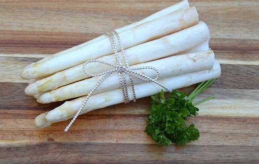 Asparagus parsely vegetables