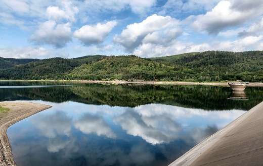 Lake reservoir online