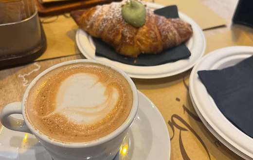 Coffee and crossant