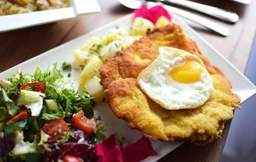 Salad food with egg